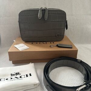 Coach Charter 19 Croc-Embossed leather Gray  NWT